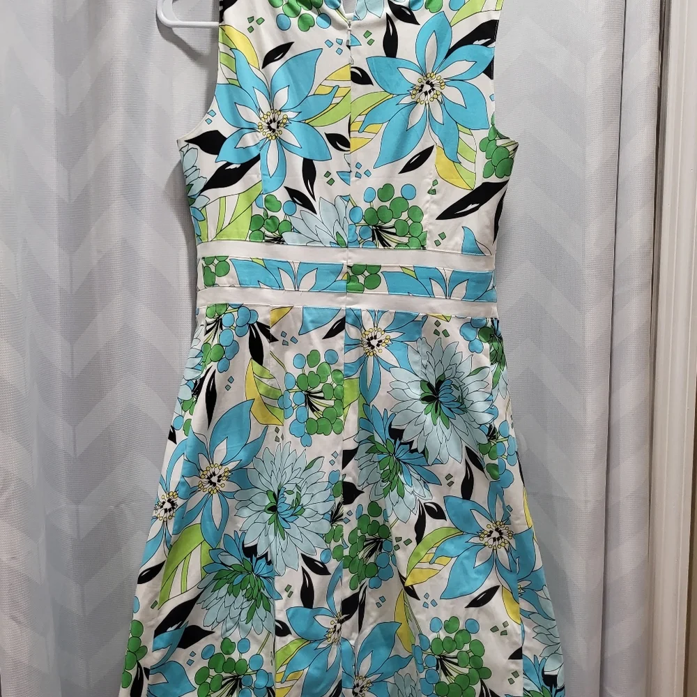 Dress - Picture 1 of 5